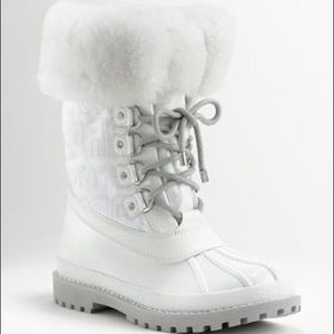 NEW IN BOX LEONORA -COAXH WHITE BOOTS